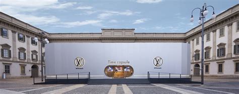 mostra louis vuitton piazzetta reale milano|Louis Vuitton, omaggio a Milano .